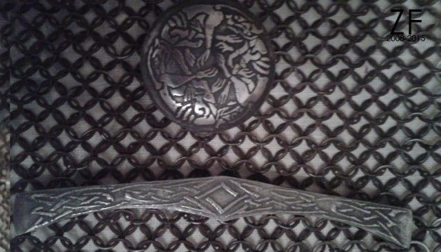 травление гарды и навершия меча