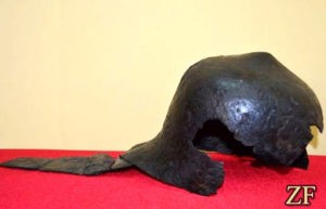 Шлем, найденный в реке Вихра, Мстиславль, Беларусь