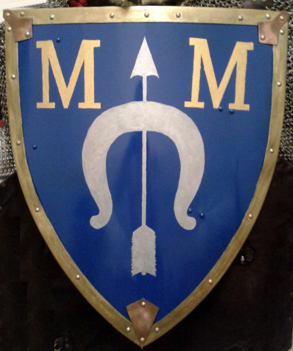 Малай геральдический щит (тарч) с гербом дворянского рода Думиных